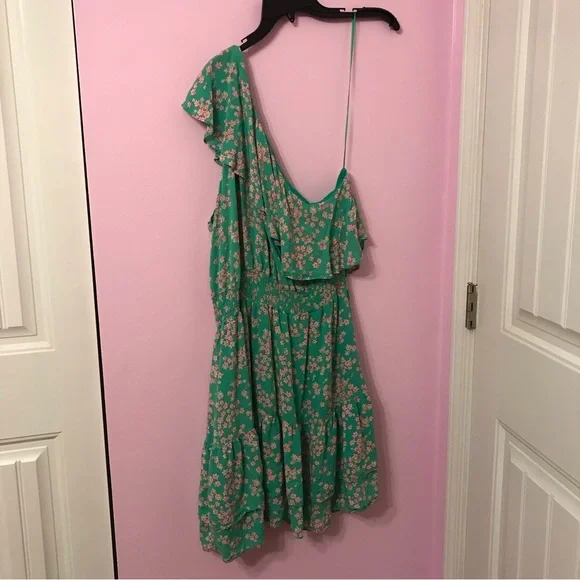 Draper james green floral on shoulder Dress size xxl Draper james green floral on shoulder Dress size xxl